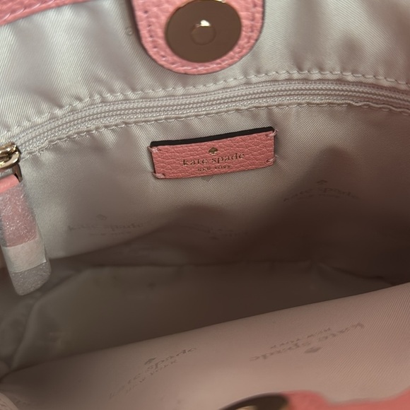 Kate Spade Leila Pebbled Leather Small Bucket Bag and Wallet Set Coral Pink - Picture 8 of 8